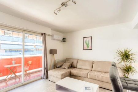 Location Appartement 1 pièce 33m² VALLAURIS 06220 - Photo 4