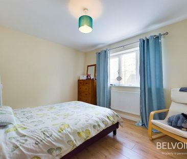 3 bedroom end of terrace house to rent - Photo 4