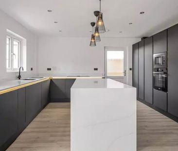 3 bedroom semi-detached house to rent - Photo 3