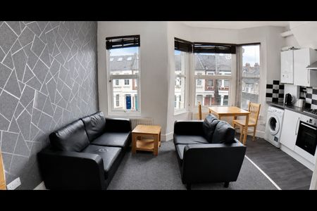 4 Bed Maisonette, Kellino Street, SW17 - Photo 4