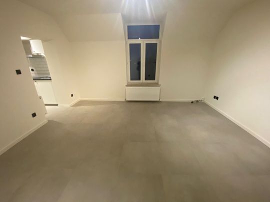 Gerenoveerd modern appartement met alle voorzieningen - Photo 1