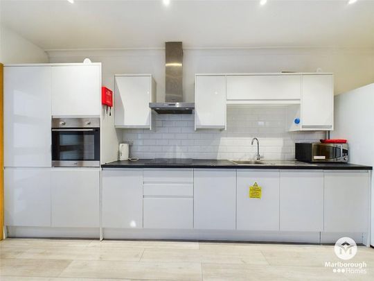 1 bedroom property to rent - Photo 1