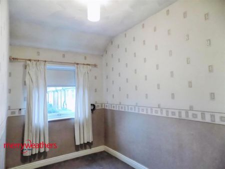 2 bedroom terraced house to rent - Photo 4
