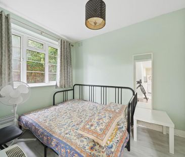 2 bedroom ground floor flat to rent - Photo 6