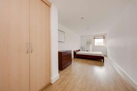 Galaxy Building, Canary Wharf, E14 - Photo 2