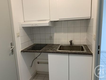 Location Appartement 1 pièce 16m² MONTPELLIER 34000 - Photo 2