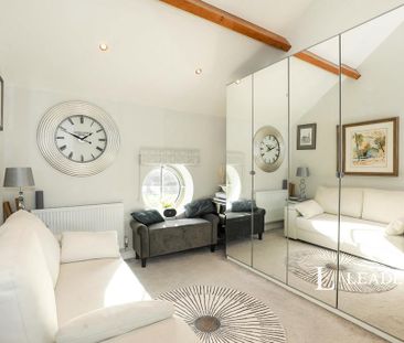 3 bedroom terraced house to rent - Photo 2