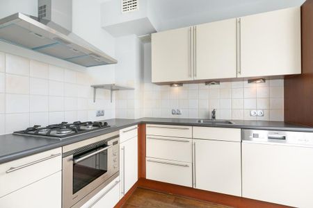 Appartement te huur: Van Beuningenstraat 8 2582 KH Den Haag - Photo 2