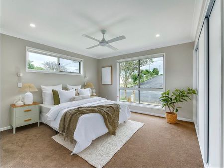 Stunning Modern Home in Prime Stafford Location - Photo 3