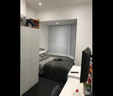 8 Bed Terraced House, St. James Road, LE2 - Photo 2