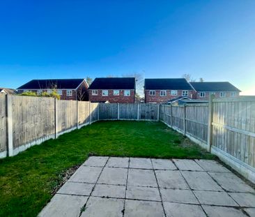 2 bedroom semi-detached to let - Photo 1