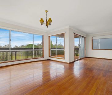 54 Beach Drive, - Photo 3