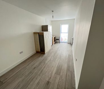Modern 2-Bedroom, 2-Bathroom Student Apartment in Portswood, Southa... - Photo 6