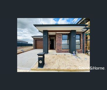35 Rivella Circuit, Tarneit, Vic 3029 - Photo 1