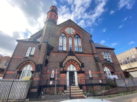 St Peters Church, High Park Street L8 - Photo 2