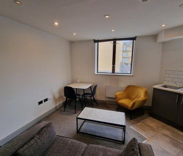 Studio to rent - Photo 6