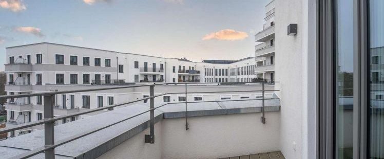 MODERNE AUSSTATTUNG & TOLLER GRUNDRISS // 4 Zimmer + 3 Terrassen // BEZUGSFREI AB SOFORT - Foto 1