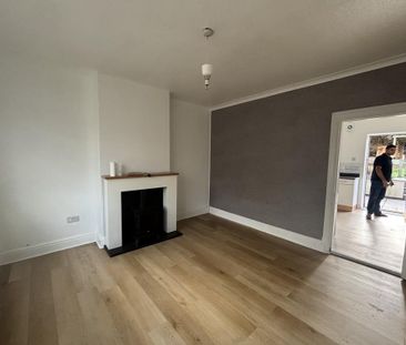 3 bedroom property to rent - Photo 1