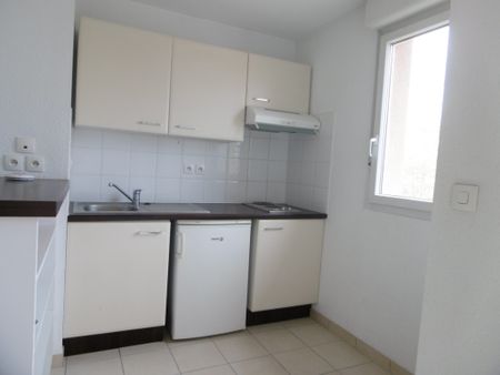 Location Appartement 2 pièces 42m² - Photo 3