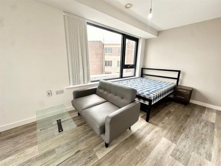 Studio to rent - Photo 3