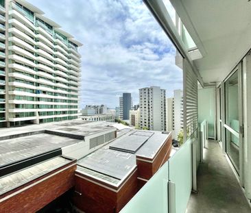 2 Bedroom Furnished Apartment near University - Photo 3