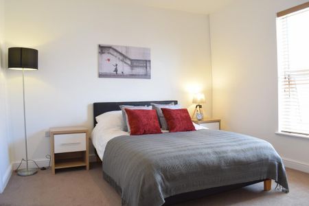 2 bedroom flat to rent - Photo 4