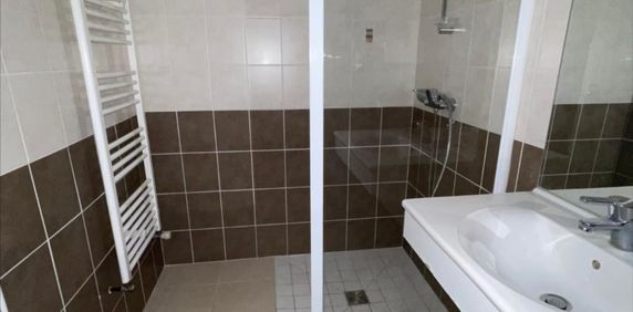 Centre-ville - 2 pièces - RDC sur cour - Photo 2