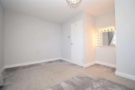 Leatham Park Road, Featherstone, WF7 - Photo 4