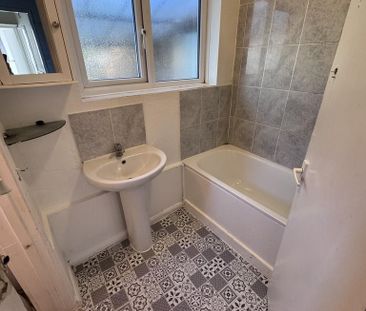 1 bedroom ground floor maisonette to rent - Photo 4