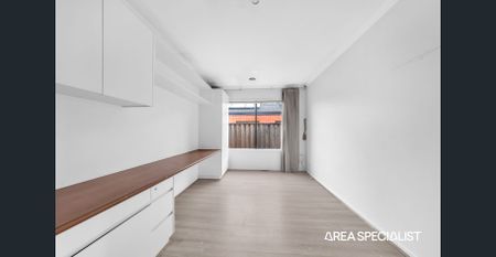 Beautifully Presented 4-Bedroom Home in Cranbourne! - Photo 4