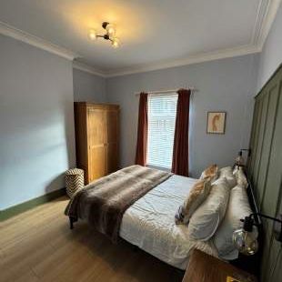 4 bedroom property to rent in Liverpool - Photo 1