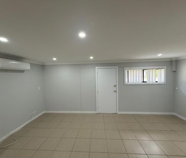 Renovated 4 bedroom home - Photo 5