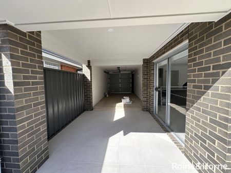 Spacious 3-Bedroom Home for Rent in Munno Para Downs! - Photo 4