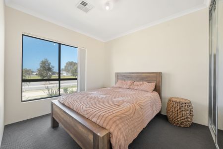 Lovely Family Home in Baldivis - Photo 3