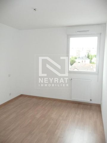 Location Appartement 4 pièces 104m² CHALON SUR SAONE 71100 - Photo 3