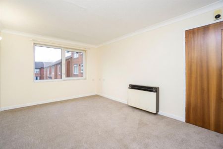 1 bedroom retirement property to rent - Photo 5