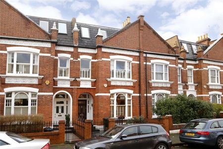 A superb long back Lion house with a fully excavated basement and a West facing garden. - Photo 3