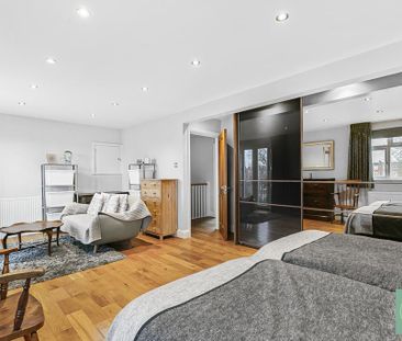 5 bedroom semi-detached house to rent - Photo 2