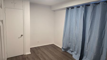 For Lease - 55 Bishop Avenue Unit# Main, Toronto, Ontario - Photo 5