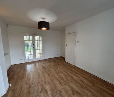 3 bed end of terrace house to rent in Tennyson Road, Coventry, CV2 - Photo 2