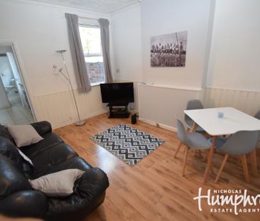 5 bedroom terraced house to rent - Photo 1