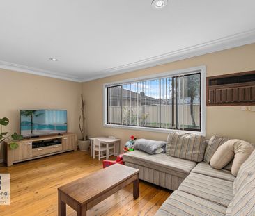Charming Three Bedroom Home in Ettalong Beach - Photo 2