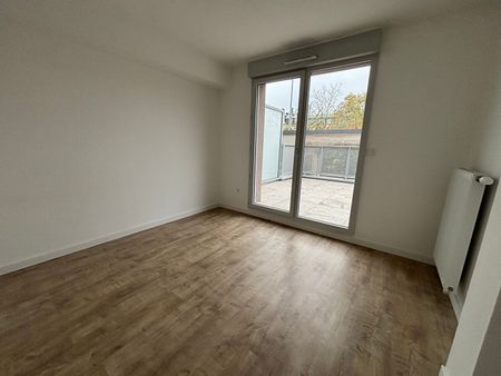 Location Appartement 3 pièces 66m² - Photo 2