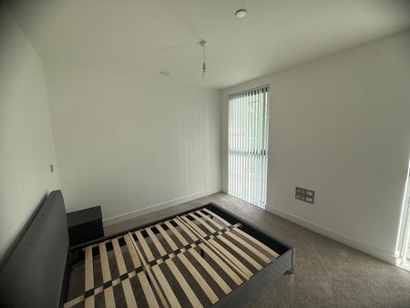 Alpini Road, London - Photo 5