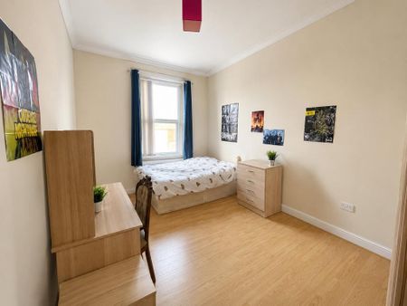 4 bedroom house to rent - Photo 2