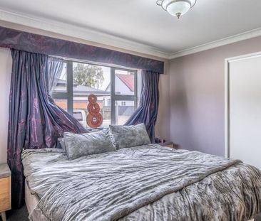 Walk to Windsor or Queens Park! - Photo 5