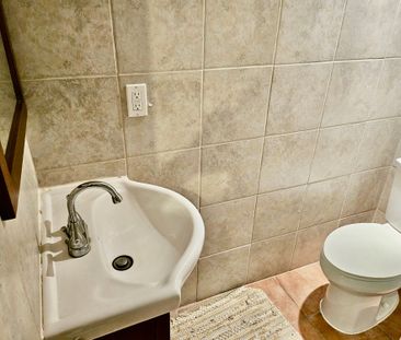 For Lease - 3366 Covent Crescent, Mississauga, Ontario - Photo 6