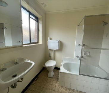 PERFECTLY POSITIONED - Photo 4