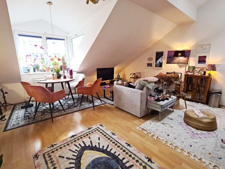 NASCHMARKT-NÄHE, 47 m2 Dachgeschoss mit Terrasse, 2 Zimmer, Komplettküche, Wannenbad, Parketten, Eggerthgasse - Photo 2