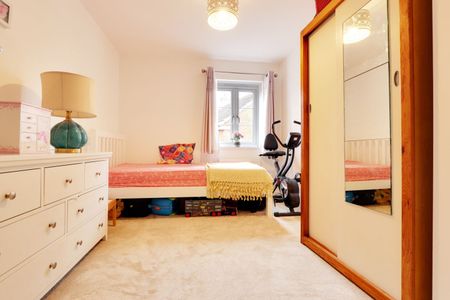 4 Bedroom - Photo 2